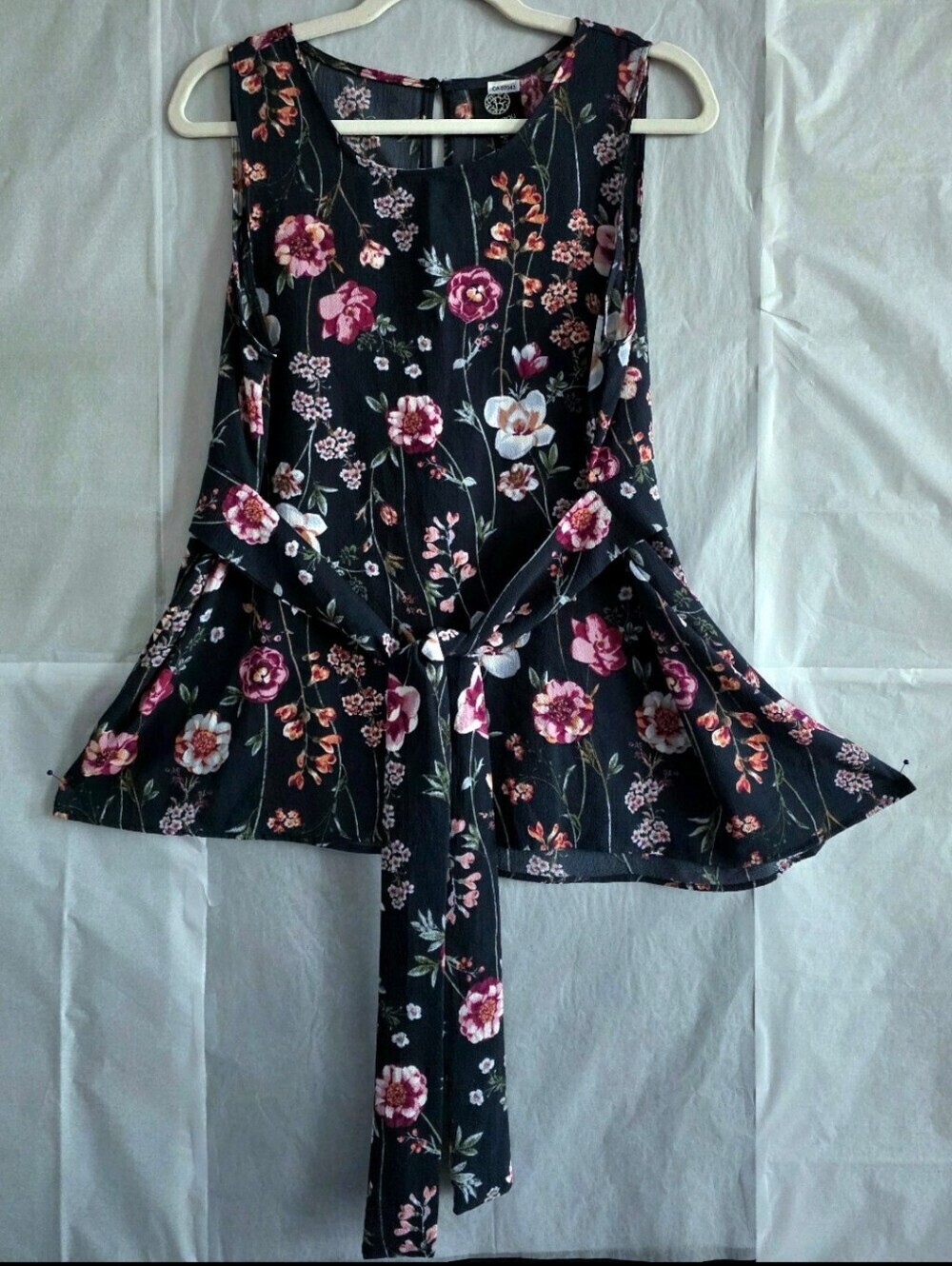 Bobeau Moody Boho Floral Sleeveless Blouse Sash Tie Waist Asymmetric Draped Hem